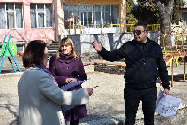 Кметът на община Благоевград д р Атанас Камбитов направи оглед на