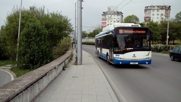 <div Във връзка с въведените промени в маршрута на тролейбусния