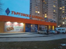 Климатиците на нов търговски център в Пловдив подлудиха съседи