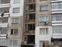 Остъкляваме балкона само с инженер