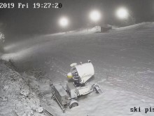 Силен сняг вали в района на "Хижа Здравец", зимата се завърна