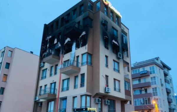 Мъж на 70 години е загинал при пожара във Варна