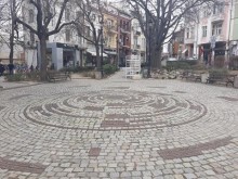 Художниците от площад "Централен" ще се върнат отново там, но след ремонта