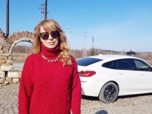 Острието Лорд Евгени Минчев не пожали Мира Добрева: Бакпулвер ли имаш в косата?