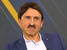 Махат ритуално мустака на Милко Калайджиев в "Като две капки вода"