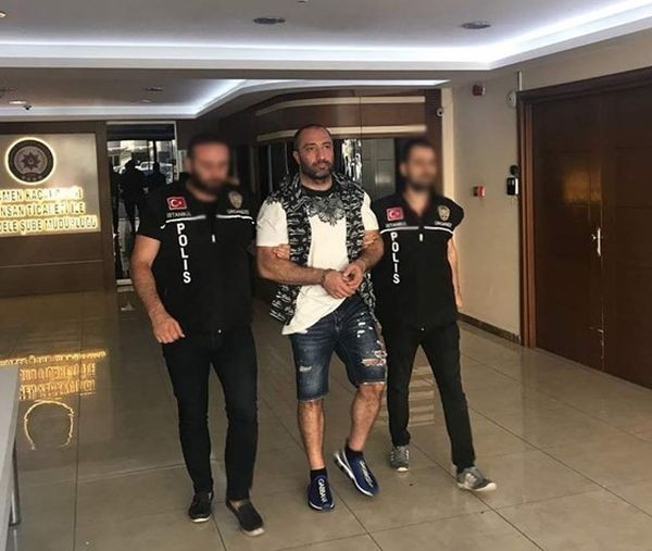 Линейка в ГДБОП заради Димитър Желязков Митьо Очите Несебърският наркобос почувствал