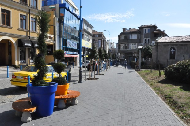 виж галерията
След цялостната реконструкция на главната пешеходна Богориди Община Бургас