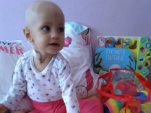 Животът на малкото ангелче Алекс е в ръцете на хората с добри сърца, помагайте!