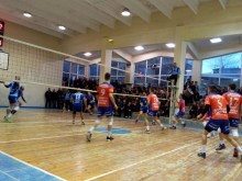 Виктория Волей приключва редовния сезон с мач във Варна