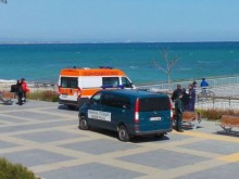 Млада жена опита да се самоубие в Бургас след скок в морето