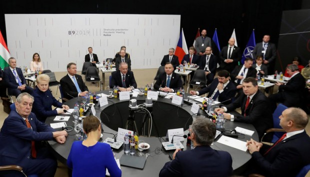 Reuters
Президентът Румен Радев премълча, че е подписал осъждаща Русия декларация