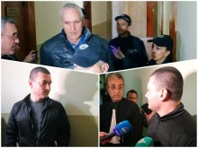 Тези индивиди мамят държавата и подаряват шофьорски книжки на неграмотни роми!