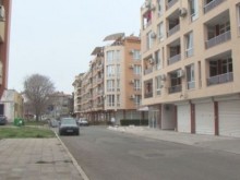 Нелоялни брокери ни съсипват със странни клаузи в договорите