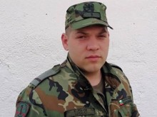 Героична постъпка! Военнослужещ от Карлово спаси дете без пулс
