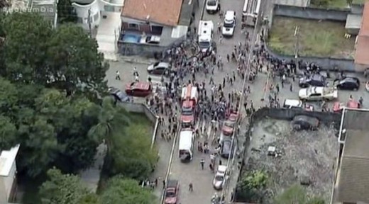 Най малко 6 души са убити в училище в Бразилия  където двама младежи