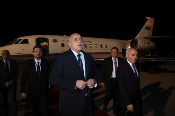Министър-председателят Бойко Борисов пристигна в Азербайджан, където ще участва в