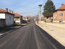 В община Раковски асфалтират улици за 1 ден