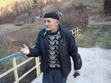Дядо Херкулес от Родопите построи сам мост