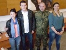 Наградиха героите от Карлово, ето какво точно е станало!