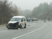 Двама души загинаха при тежко ПТП