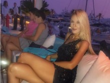 Изкушаващата сексбомба на бТВ се оплака от сериозен проблем