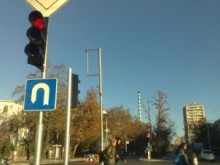 Пешеходец се почувства дискриминиран заради стоп бутони на светофари