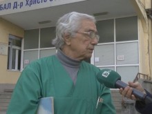 Лекар от Казанлък започна гладна стачка, иска повече пари за здраве