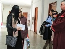 Ваня Миразчиева изкара покойния си баща пропаднал алкохолик, а майка си - светица