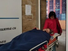 Скандално: Принудиха парализирана жена да отиде до ТЕЛК комисия, вместо да е обратното