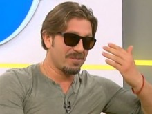 Калин Врачански вся смут в ефир, появи се с черни очила заради проблем