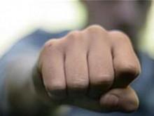Българи ядоха много бой във Франция заради лъжа