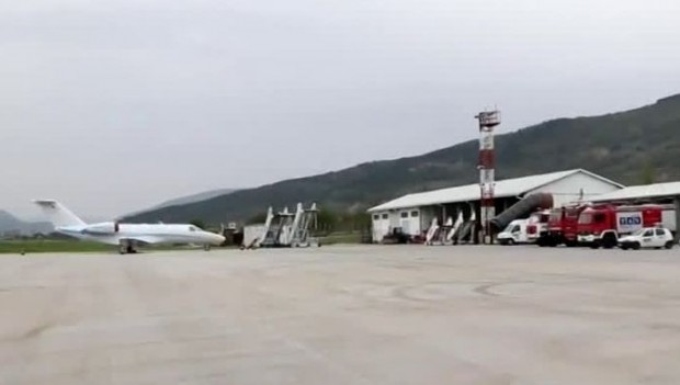 Нова тв
Намерени са телата от авиокатастрофата в Македония няма оцелели