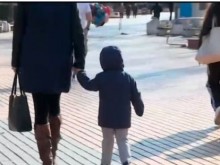 Защо правото да бъдеш родител принуди една българска майка да съди държавата ни?