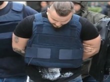 Хитър адвокат отърва кожата на българин, обвинен за поръчково убийство в Гърция