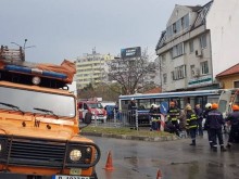 Ужасът е пълен! Седем пострадали в катастрофата с автобус, сред тях две деца