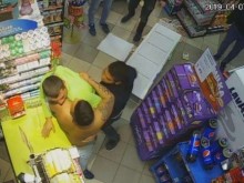 Агресивни младежи сътвориха брутално меле в денонощен магазин