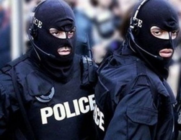 Служители на Икономическа полиция влязоха в кабинетите на Втори състав