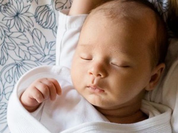 Родители от Пловдивско са замесени в зловещ инцидент с двумесечно бебе