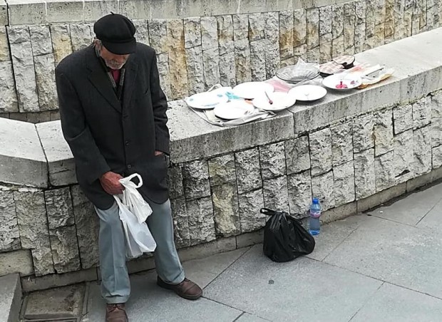 Фейсбук Историята на възрастен човек от Пловдив успя да трогне