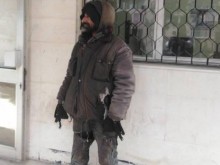 Този мургав индивид се изгаври брутално със слепец в Пловдив!