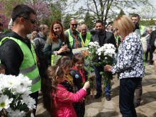 Манолова застана твърдо зад защитниците на терена зад хотел "Санкт Петербург"