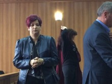 Сълзи, много емоции и условна присъда за жената, убила моторист в "Тракия"!