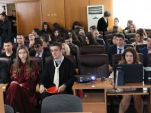 Делото за убийството на абитуриентката Стефка отново в съда, но само като възстановка