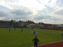 Футболист на Спартак с гол и червен картон при победа над Арда