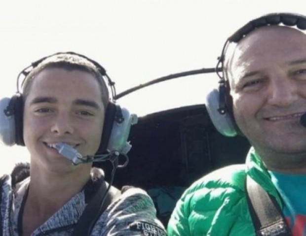 Фейсбук Двуместният спортен самолет който в събота се разби край