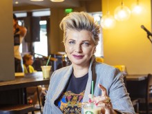 Световноизвестна пловдивчанка записа името си в историята на Starbucks
