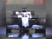 Забравен отворен капак на шахта на пистата едва не коства живота на пилот от F1