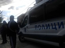 Има пострадал полицай при мелето в Куклен! Иззето е огромно количество домашна ракия
