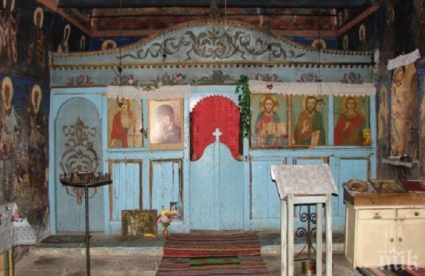 Младежи без родители с много грозни постъпки, вилняха в гробища