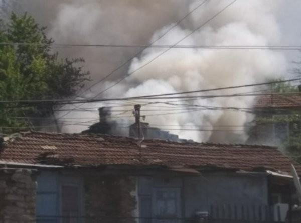 bTV
Къща и барака са горели по рано днес във Варна Сигнал